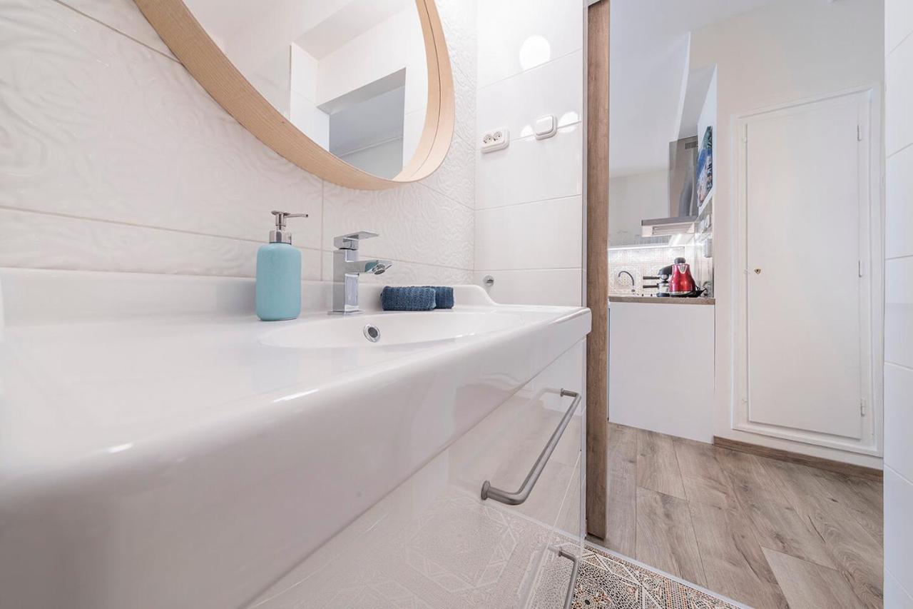 Sandra Apartment Close To Chain Bridge Budapest Esterno foto